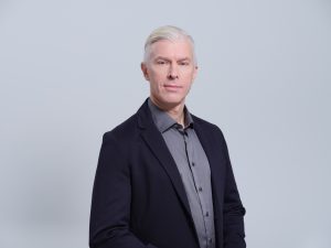 co-decyduje-o-sukcesie-w-pracy-z-ai-cechy-i-kompetencje-ktore-warto-rozwijac